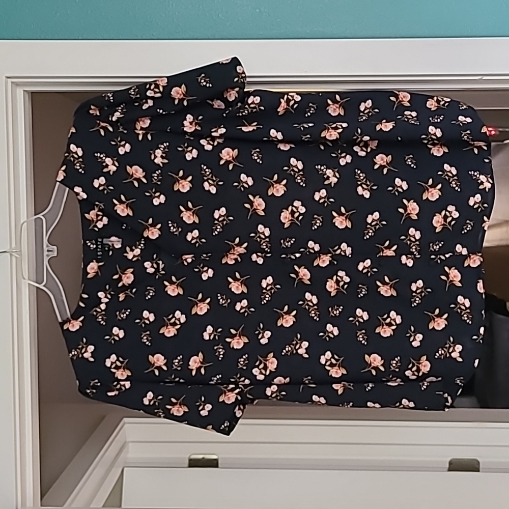 1.state, 3x, Navy floral
